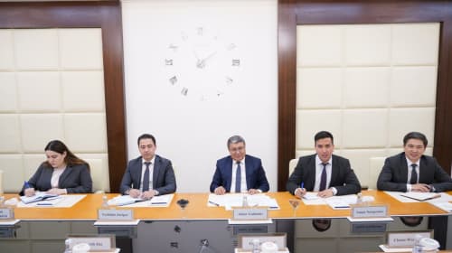 Сингапур Халқаро Медиация маркази раҳбари билан учрашув