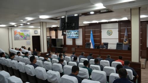 “Korrupsiyaga qarshi kurashish“ oyligi doirasida Navoiy viloyati IIBda kengaytirilgan yigʻilish oʻtkazildi