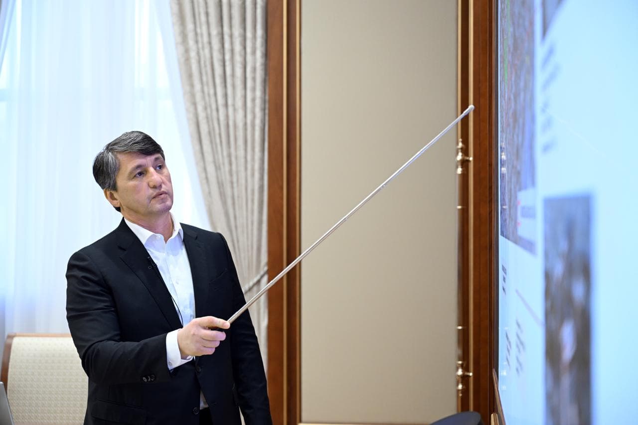 Poytaxtda urbanizatsiya jarayonlari va yashil hududlarni kengaytirish boʻyicha takliflar taqdimot qilindi