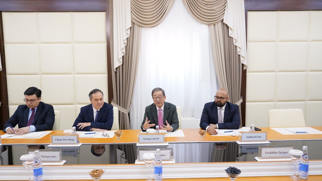 Сингапур Халқаро Медиация маркази раҳбари билан учрашув