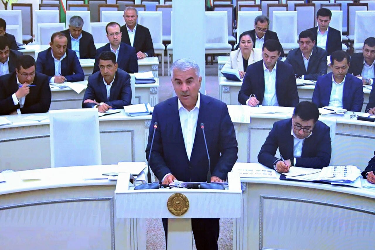 Бухоро вилоятида ислоҳотлар натижадорлиги ҳамда келгусидаги устувор вазифалар муҳокама қилинди