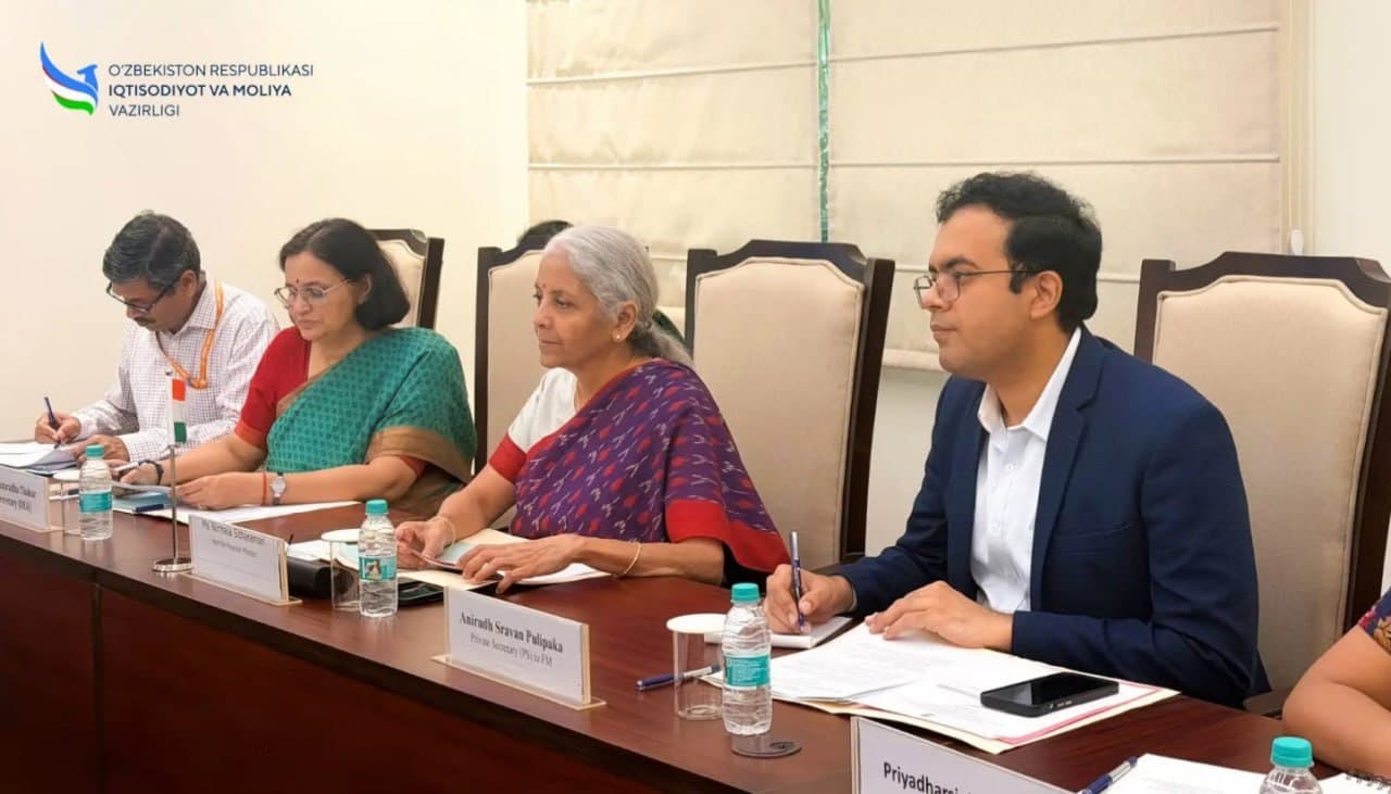 Meeting Held with the Minister of Finance of the Republic of India