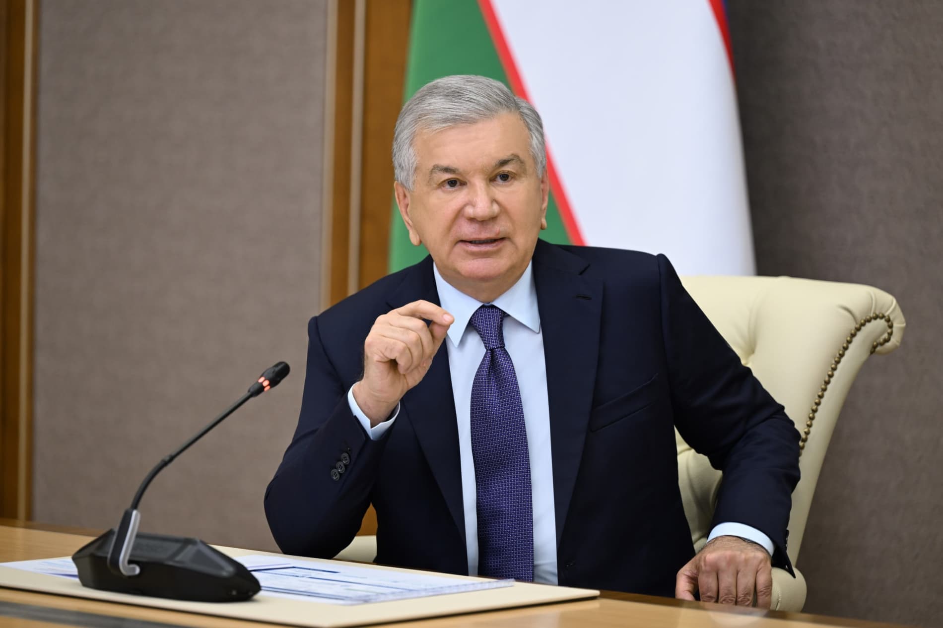 Bilimlendiriw hám ilim ministrliginiń jumısın shólkemlestiriw boyınsha usınıslar kórip shıǵıldı