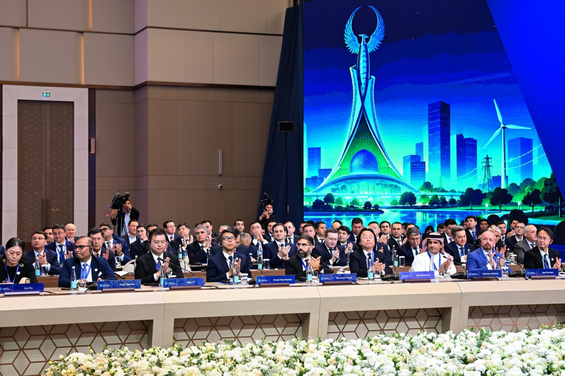 Janılǵı-energetika tarmaǵındaǵı reformalardı jedellestiriw boyınsha investorlar menen sóylesiw bolıp ótti