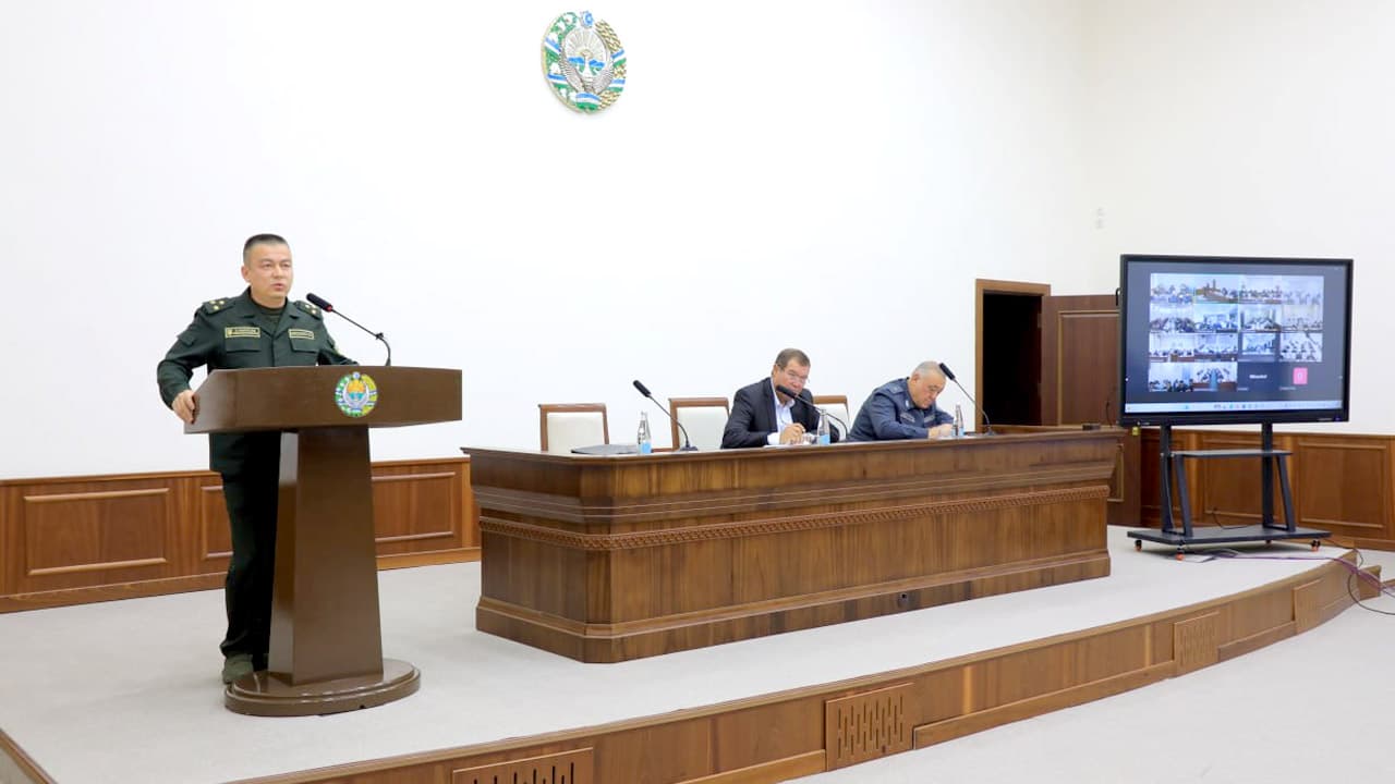 В Джизакской области обсуждены меры, осуществляемые в рамках "Месячника чистоты и порядка"