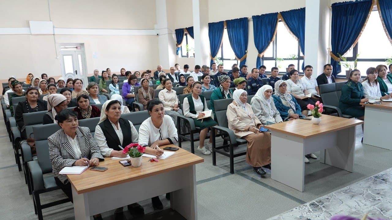 IIV Jamoat xavfsizligi departamenti rahbariyati tomonidan Andijon viloyatida ayollar va voyaga yetmaganlar huquqlarini himoya qilishga qaratilgan targʻibot tadbirlari amalga oshirilmoqda
