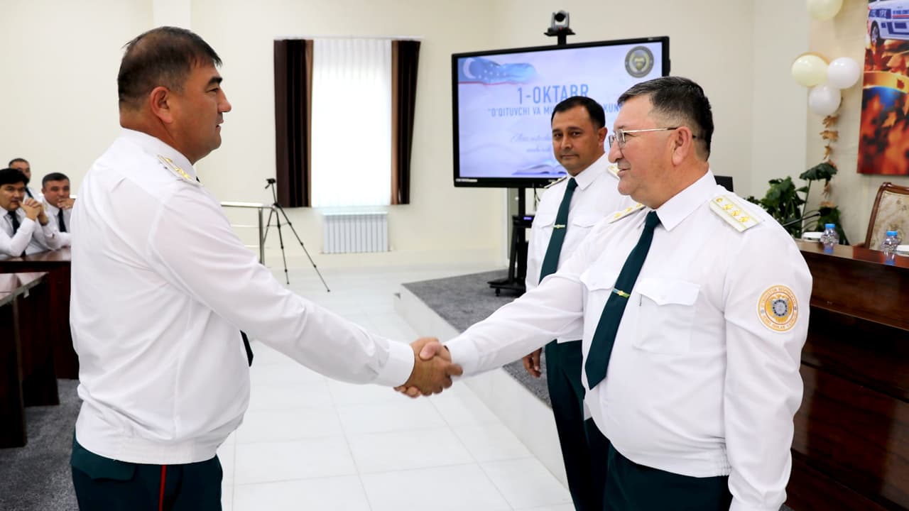 В Институте повышения квалификации МВД состоялось торжественное мероприятие по случаю 1 октября — Дня учителей и наставников