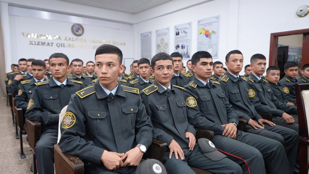 Искренний диалог с генералом: уроки профессионализма для молодежи и сотрудников Андижана