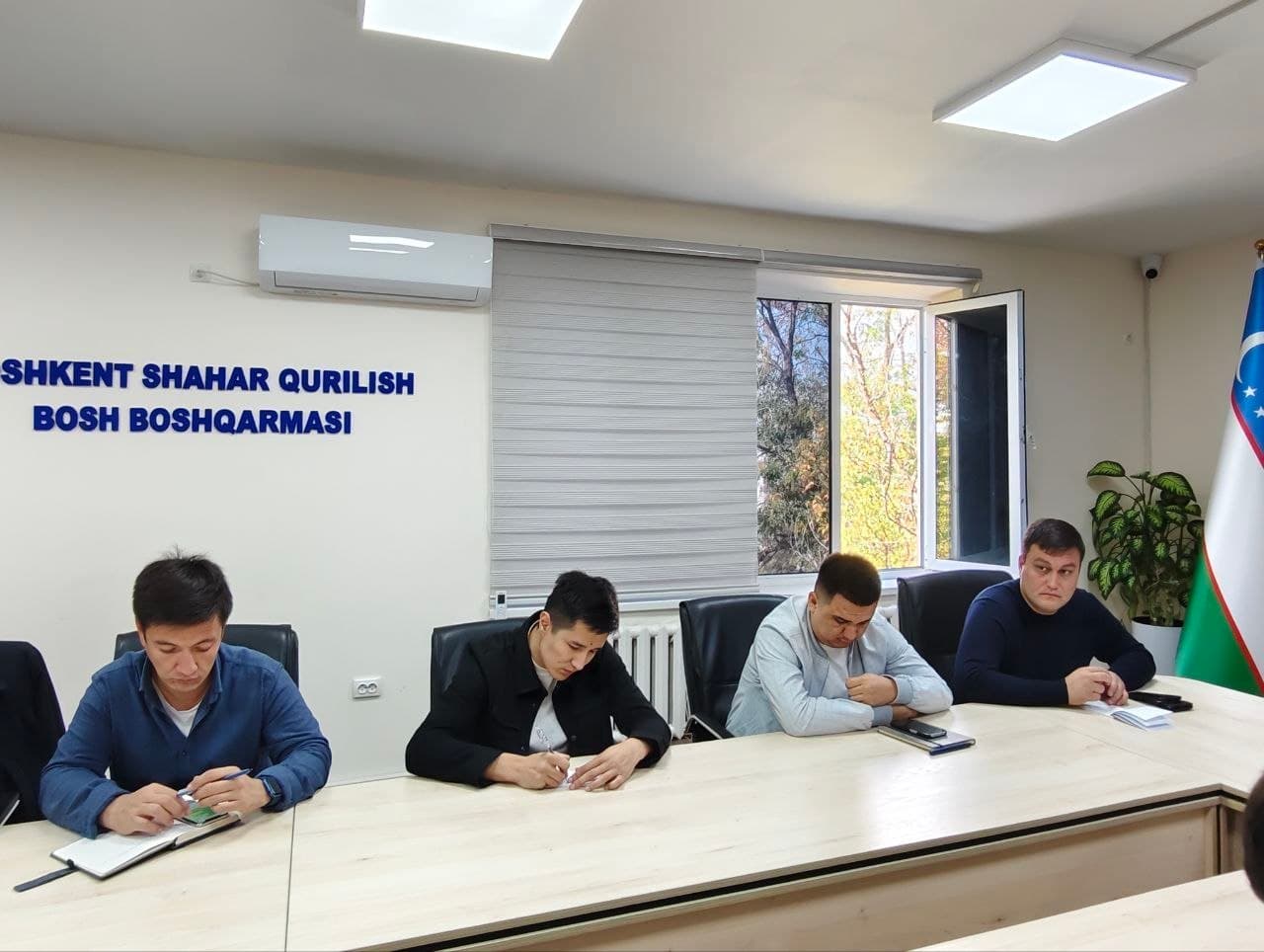 “Obod mahalla” davlat dasturi doirasida bajarilayotgan ishlarga bag‘ishlangan yig‘ilish bo‘lib o‘tdi