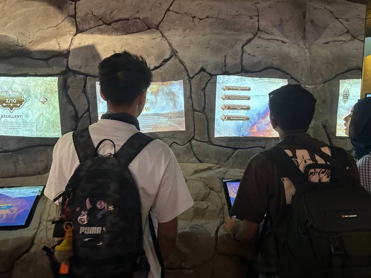 Malaysian students capture Samarkand’s landmarks in a “storytelling” format