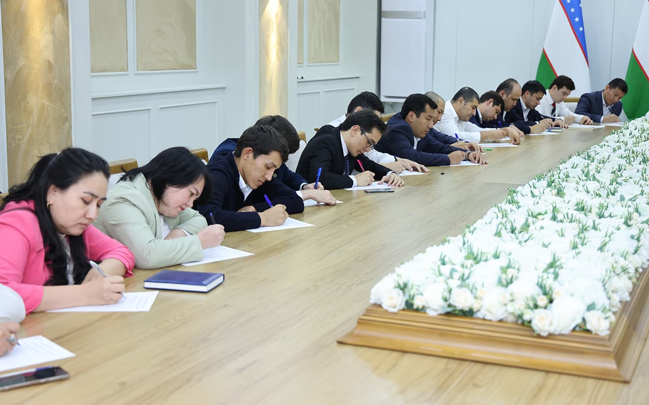 Tourism Committee holds “Nationwide dictation” to mark Uzbek Language Day