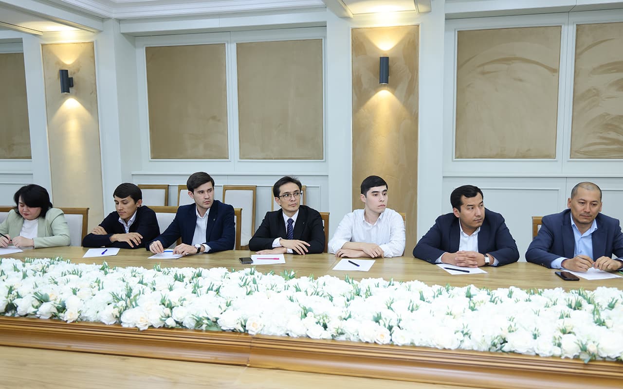 Tourism Committee holds “Nationwide dictation” to mark Uzbek Language Day