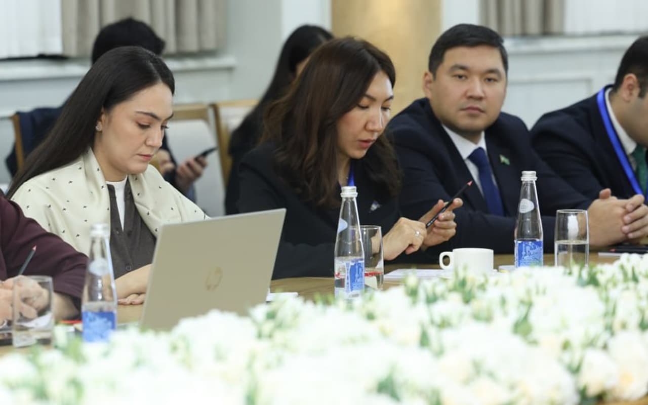 Young Leaders from Central Asia and Azerbaijan explore Uzbekistan’s tourism experience