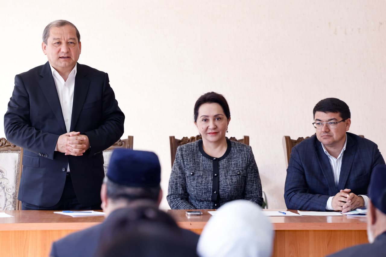 Senat Raisi xotin-qizlar bandligini taʼminlash bo‘yicha ishlarni mahalladan boshlash maqsadida Yangiyo‘l tumanida bo‘ldi