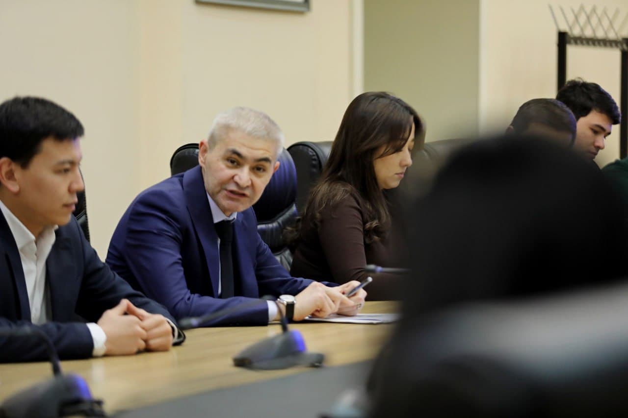 Meeting with Young Employees Held at the Ministry of Investment, Industry and Trade Following the President’s Instructions