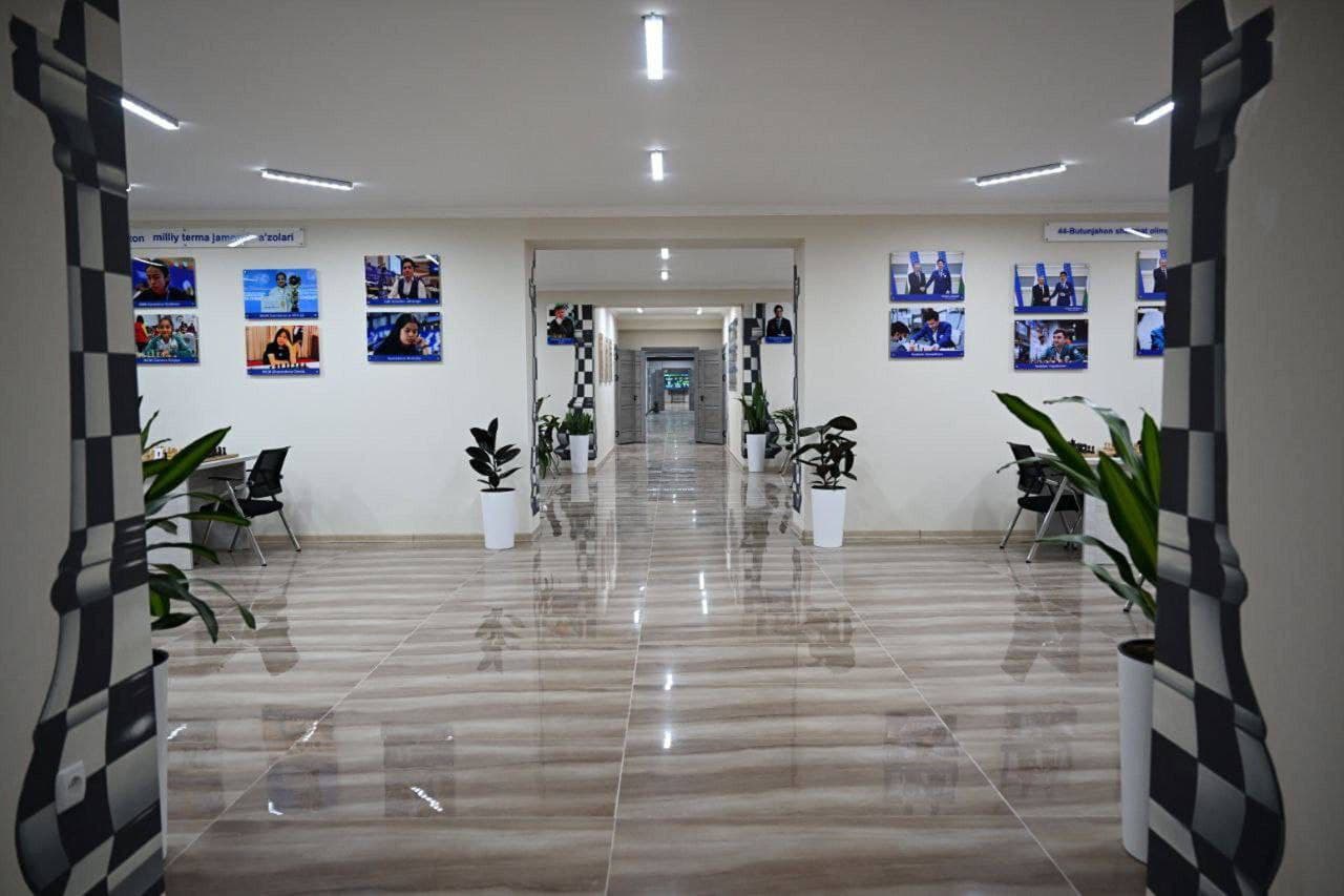 Президент встретился с молодежью в Самарканде