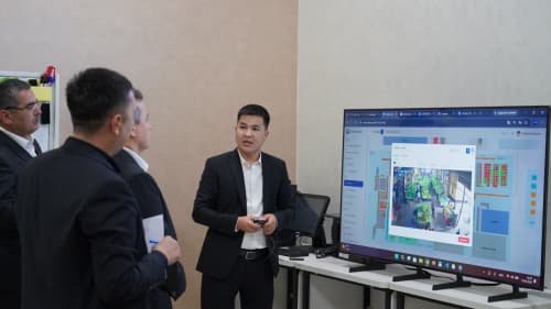 Vazir Nukusdagi “Aral Hub” faoliyati bilan tanishdi