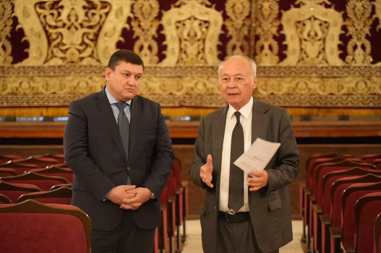 Muqimiy teatrida “Xumoy” spektaklining jamoatchilik ko‘rigi va muhokamasi bo‘lib o‘tdi